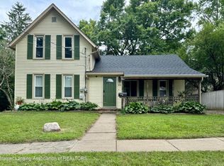 319 Franklin St, Grand Ledge, MI 48837