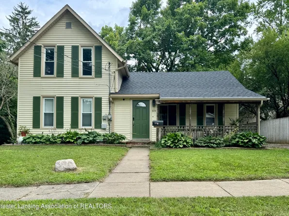 319 Franklin St, Grand Ledge, MI 48837