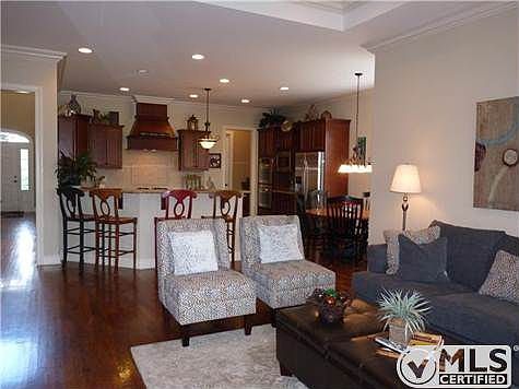 4th image of 164 Bertrand Dr