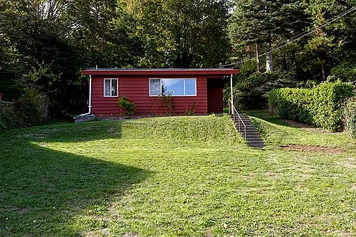 1357 Jacobsen Blvd Photo 1