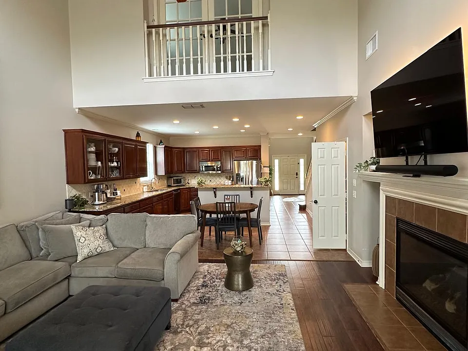 200 Grey Eagle Dr