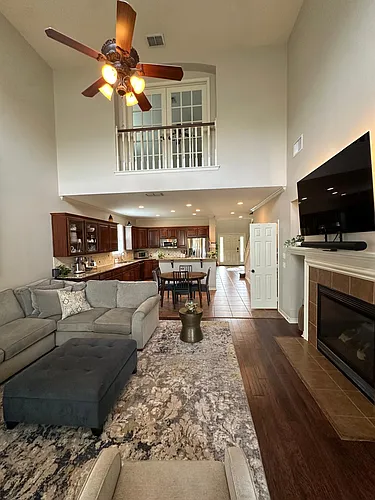 200 Grey Eagle Dr Photo 1