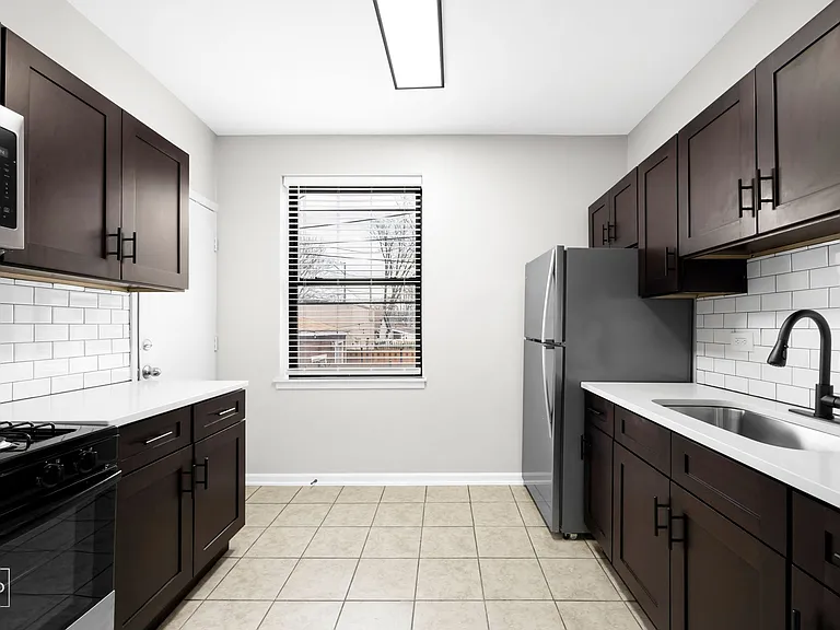5015 S Champlain — Photo 17