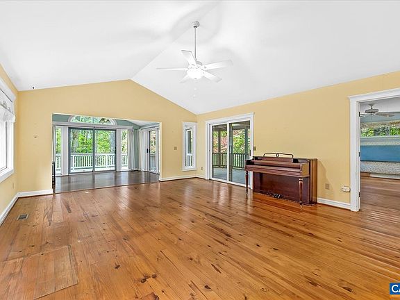4th image of 1724 S Lakeshore Dr