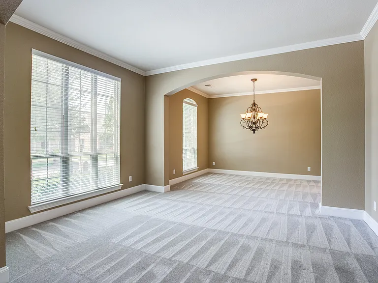 13336 Thornton Dr — Photo 27