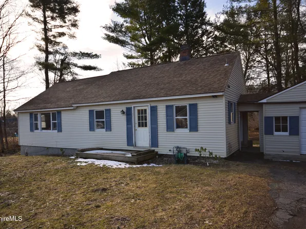 187 Lakeway Dr, Pittsfield, MA 01201