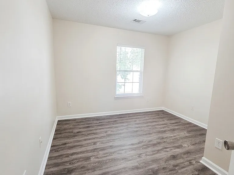 1411 Bay Overlook Dr — Photo 9