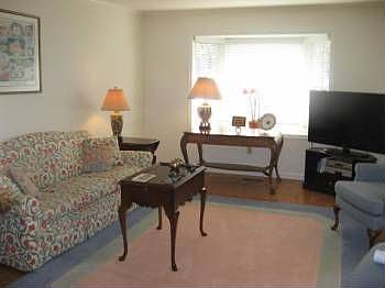 2nd image of 104 Countryside Dr
