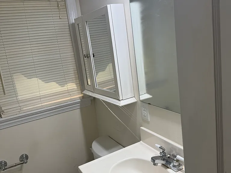 702 Sherwood Dr — Photo 10