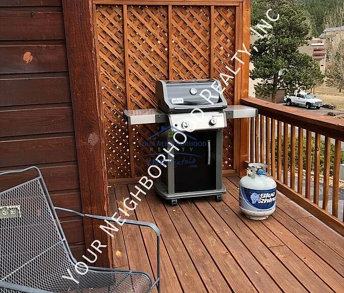 950 Ponderosa Way #A — Photo 7