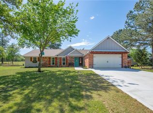 1303 S Dobbs Rd, Harrah, OK 73045