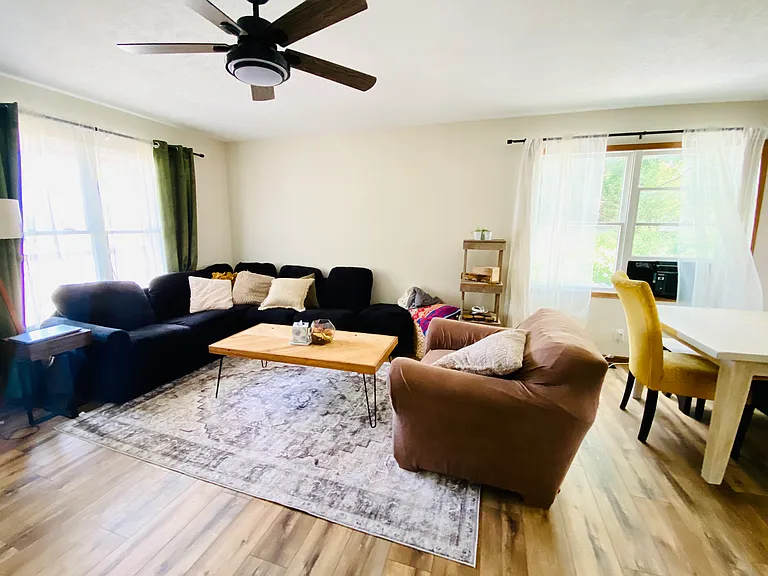 1040 Columbus Ave — Photo 5