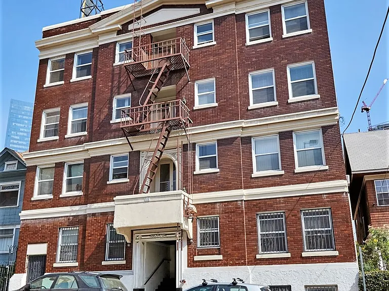 RCG 722 Hartford LLC — Photo 33