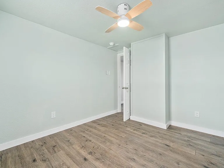248 Post Oak Ln — Photo 20