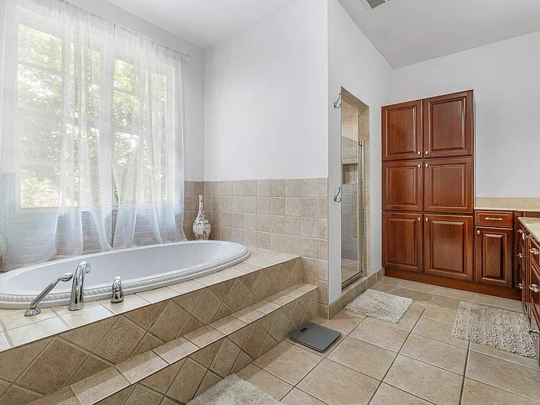 783 Toledo Dr — Photo 23