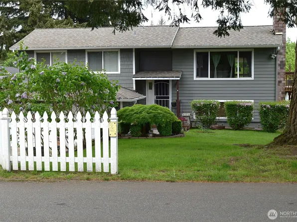 8611 Vistarama Avenue, Everett, WA 98208
