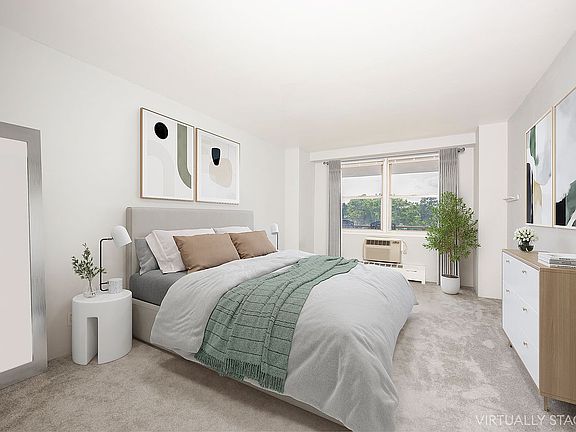 2nd image of 5700 Arlington Ave APT 4K