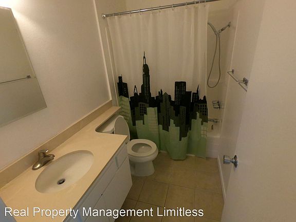 3rd image of 1661 Orinda Ct