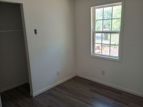 4th image of 217 Springdale #J