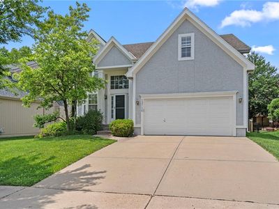 13716 Parkhill St, Overland Park, KS, 66221