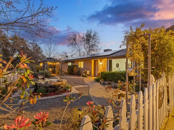 31020 Moccassin Ct, Coarsegold, CA 93614