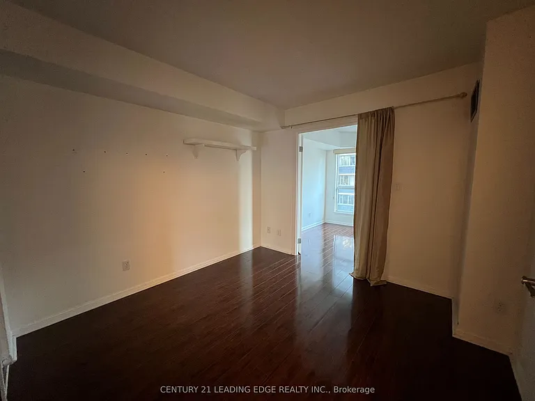 7 Carlton St #1115 — Photo 15