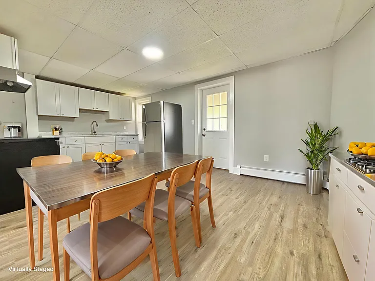 2303 Main St #J — Photo 13