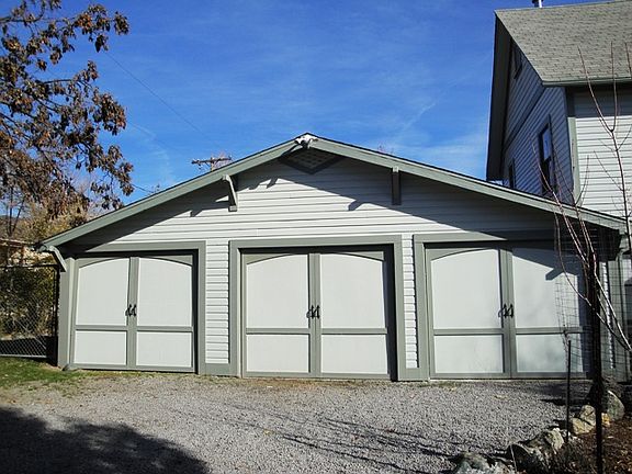4th image of 500 W Lennox St