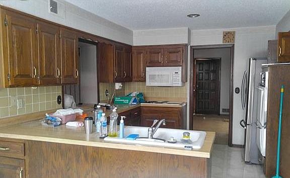 3rd image of 10145 Craig Dr