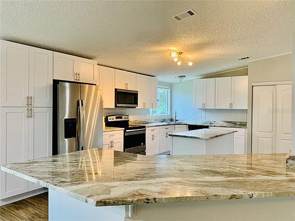 4th image of 4985 Satellite Ave