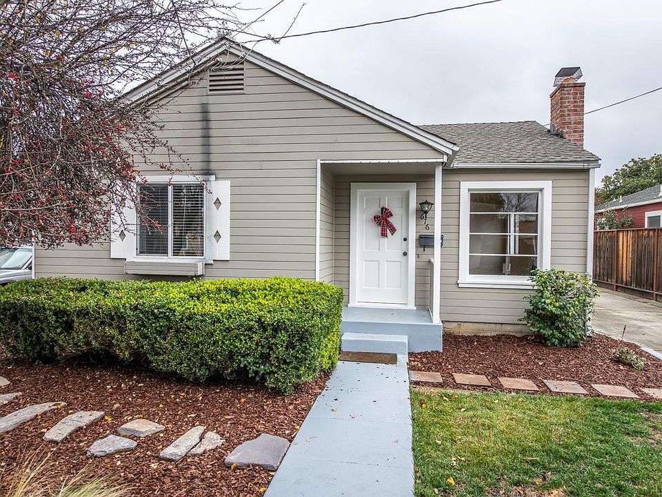 1st image of 676 Fuller Ave