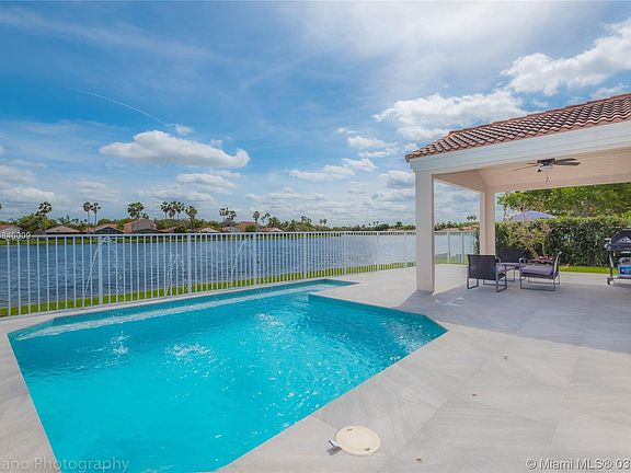 2nd image of 1450 Harbour Side Dr #0