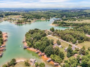 106 Club House Dr, Moneta, VA 24121