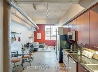 155 Dalhousie St #1031, Toronto, ON M5B 2P7
