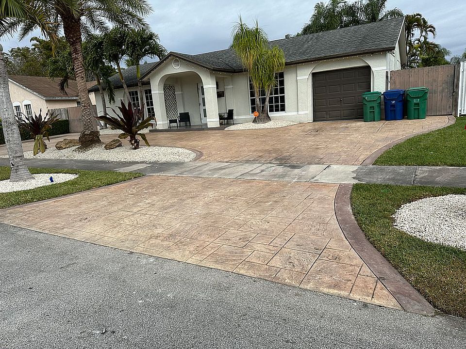 1st image of 13811 SW 284th St