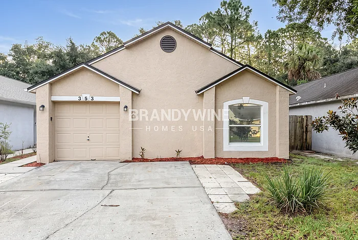 4 bed, 2.0 bath, 1406 sqft, $2,245 — Photo 2