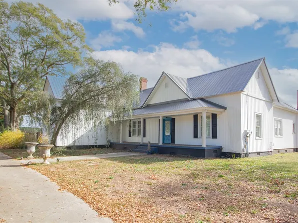 1103 Breazeale Rd, Belton, SC 29627