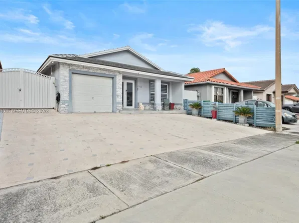 8765 NW 111th Ter, Hialeah Gardens, FL 33018