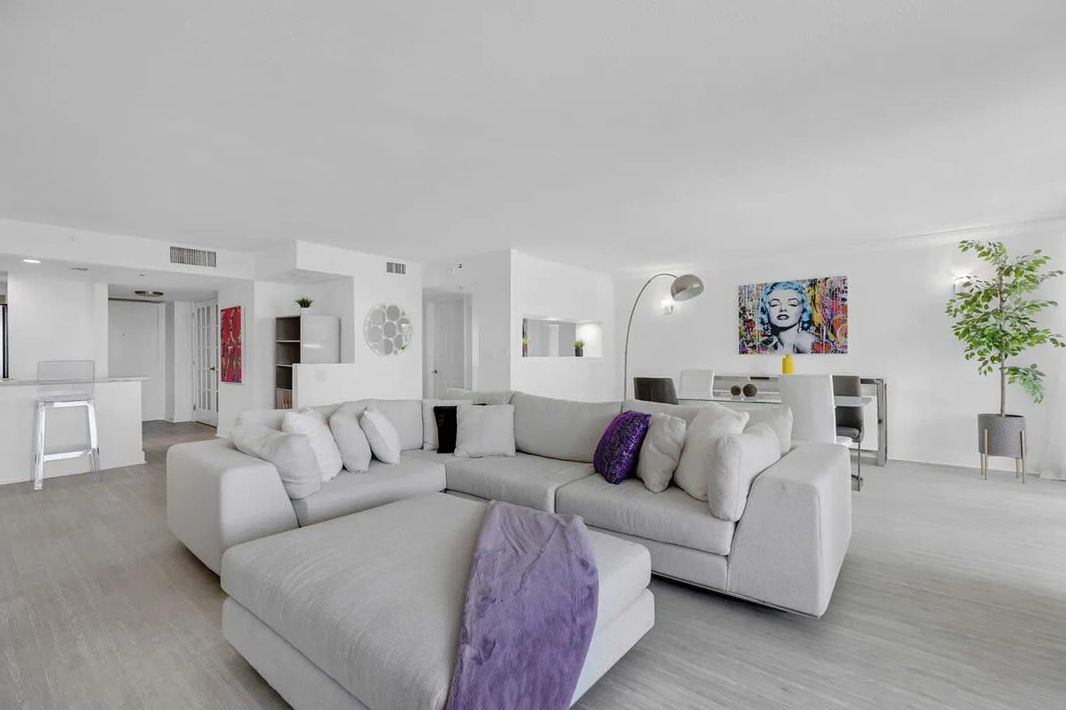 2 bed, 2.0 bath, 1506 sqft, $8,748 — Photo 3