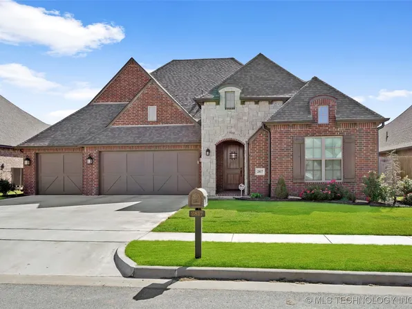 2817 E Quaker St, Broken Arrow, OK 74014