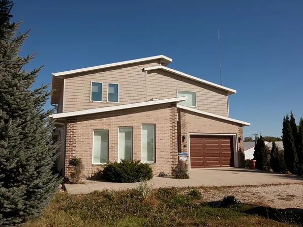 629 W Tilden St, Postville, IA 52162