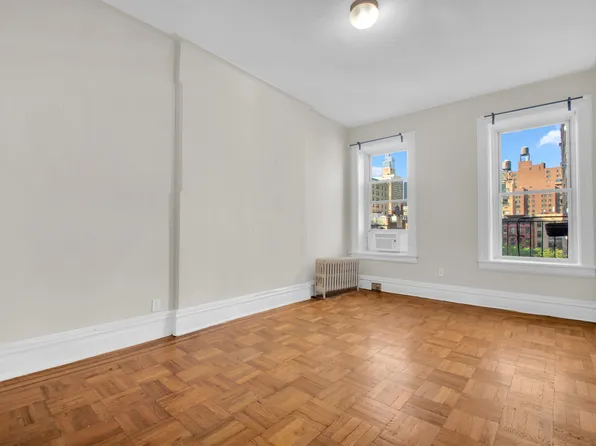 226 East 27th Street 5C image 11 of 12