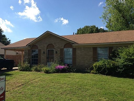 1st image of 740 Valley Dr