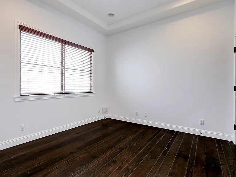 2611 Palm Ave — Photo 22