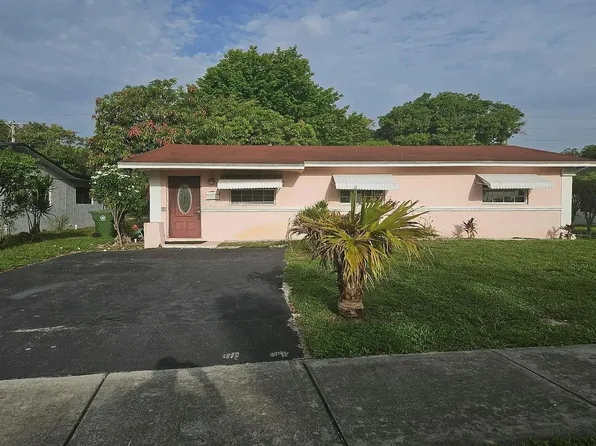 2221 NW 30th Way, Fort Lauderdale, FL 33311