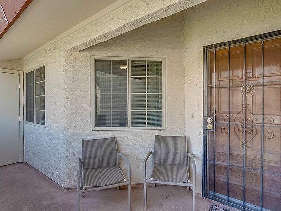 3rd image of 2020 W Union Hills Dr Unit 202