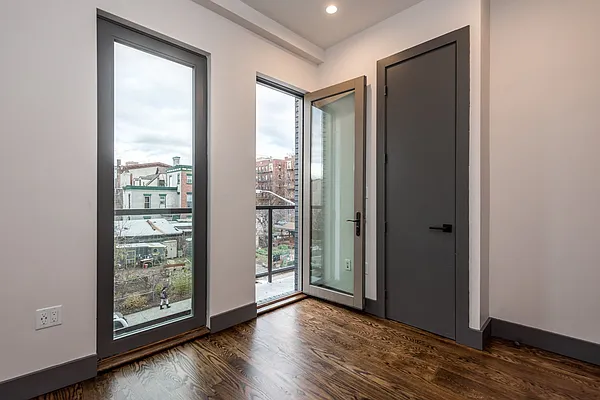 Rented by Nooklyn NYC LLC | media 78