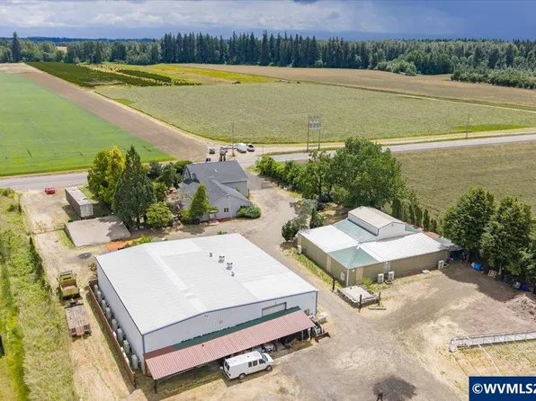 18245 Butteville Rd NE, Aurora, OR 97002