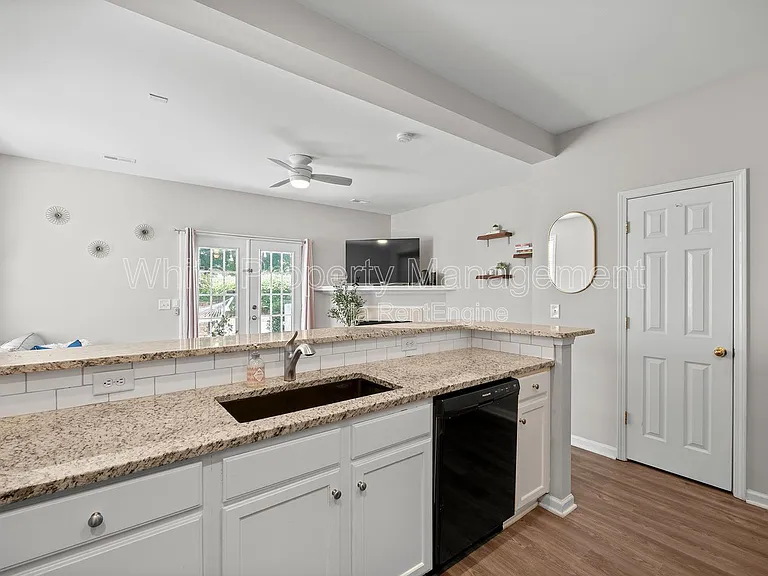 11339 Dundarrach Ln — Photo 12