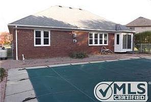3rd image of 51827 Emil Dr
